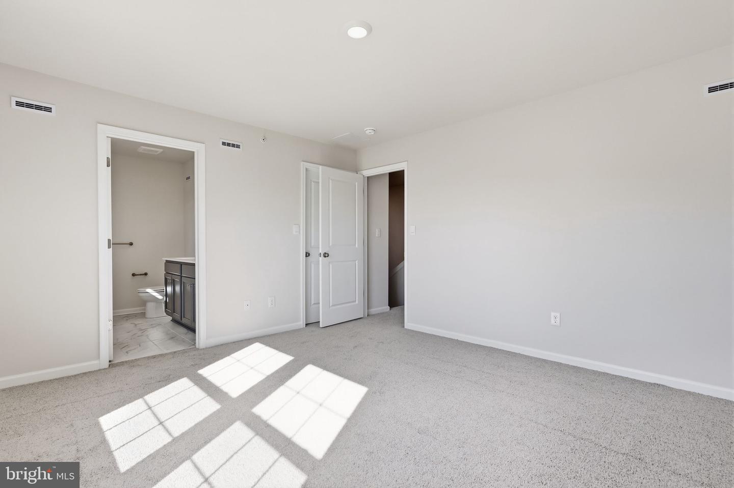 1080 Meadowlark Dr Property Photo 17