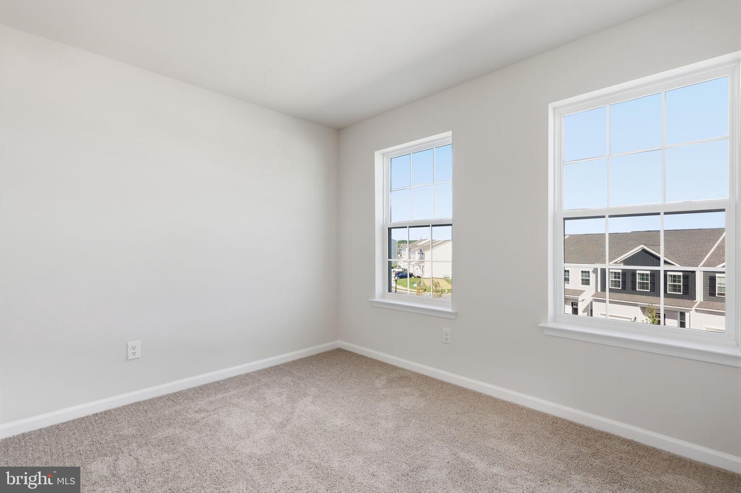 1082 Meadowlark Dr Property Photo 22
