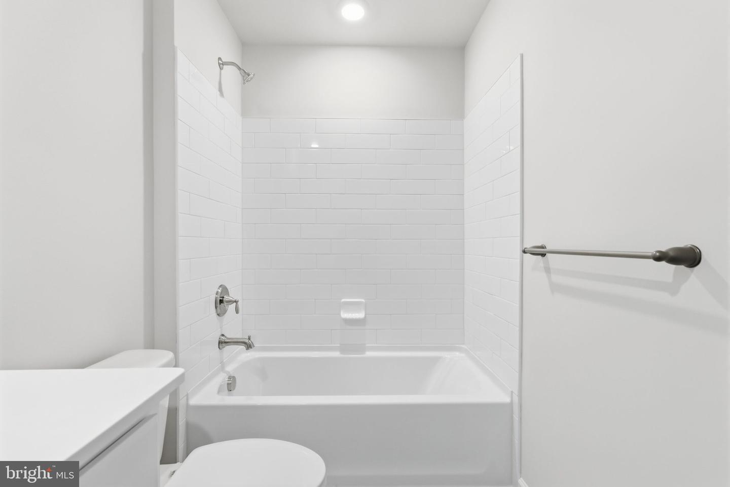 1082 Meadowlark Dr Property Photo 25