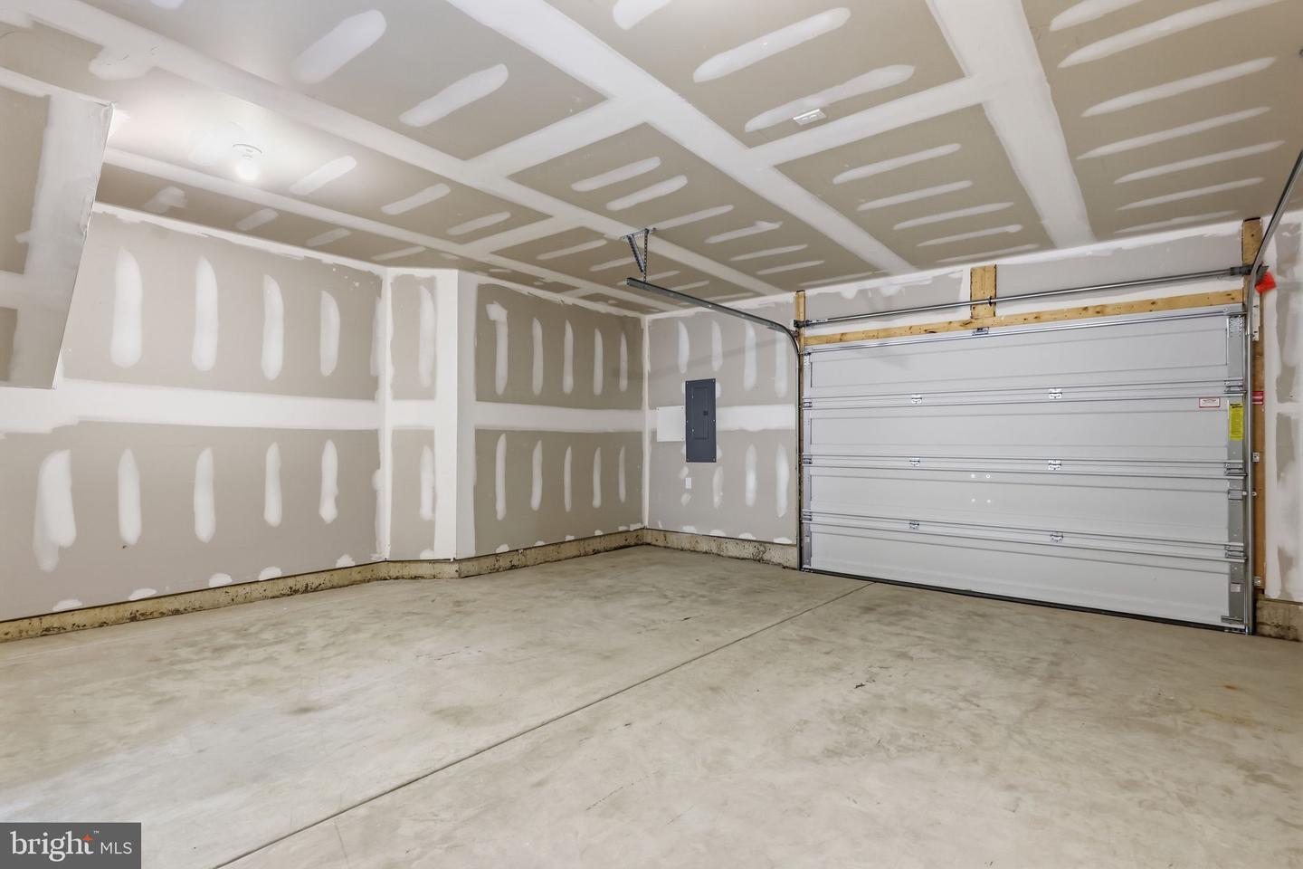 1082 Meadowlark Dr Property Photo 30