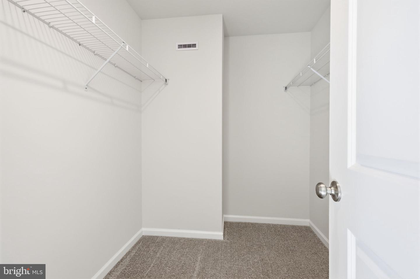 1084 Meadowlark Dr Property Photo 19