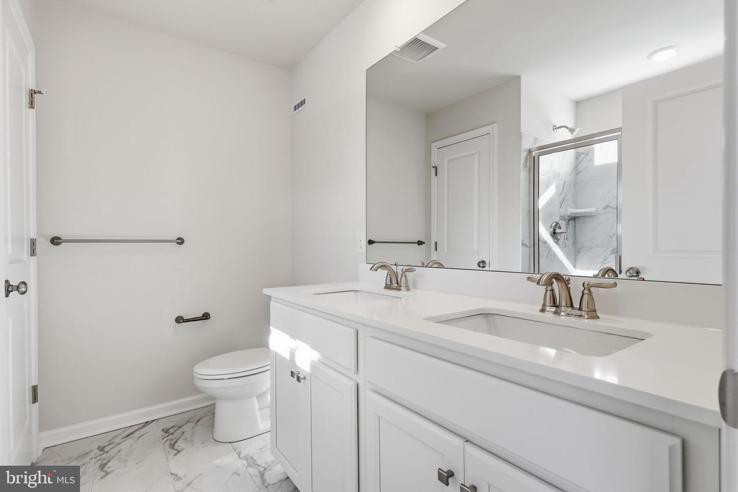 1084 Meadowlark Dr Property Photo 20