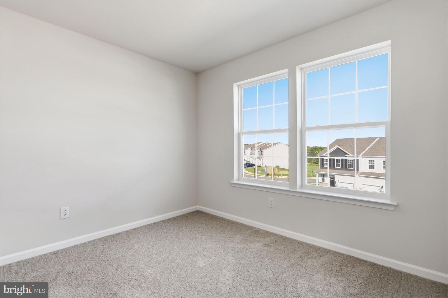 1084 Meadowlark Dr Property Photo 22