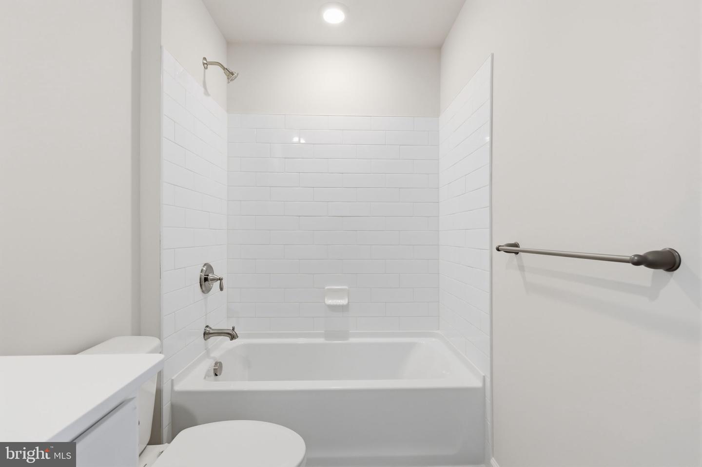 1086 Meadowlark Dr Property Photo 24