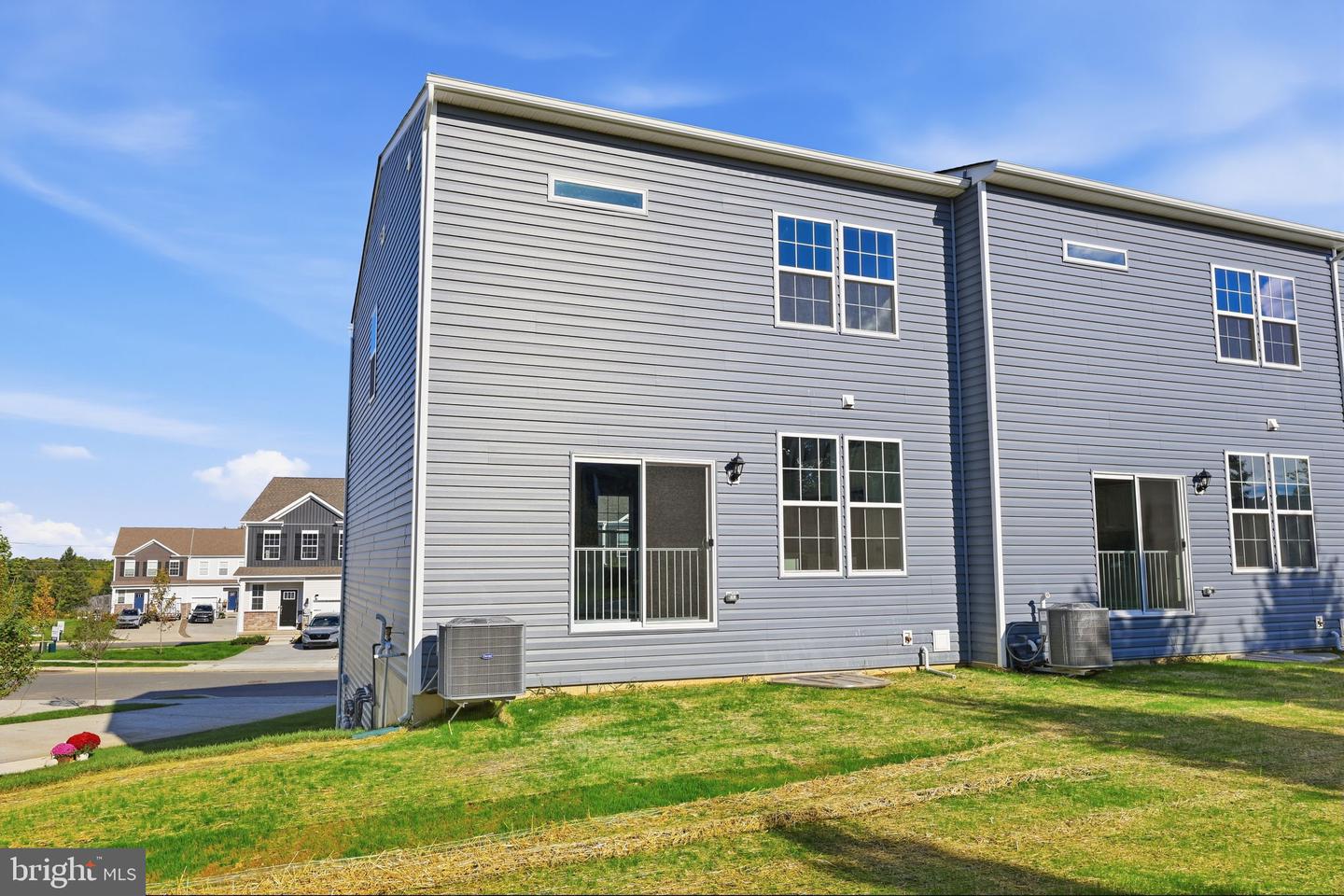1086 Meadowlark Dr Property Photo 30