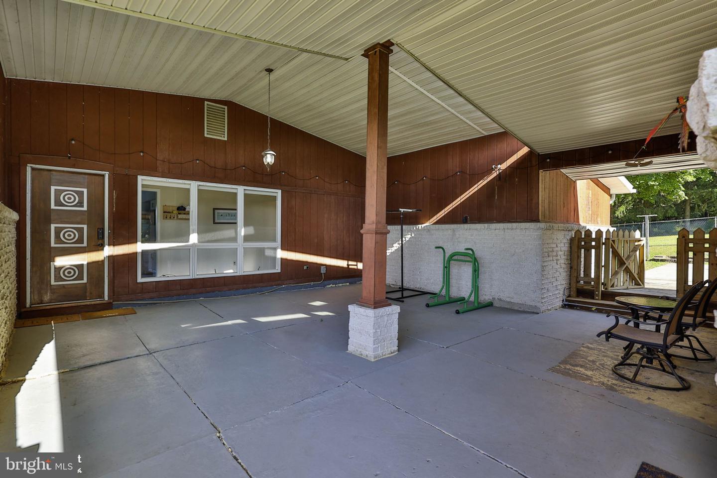 7758 Sechler Rd Property Photo 12