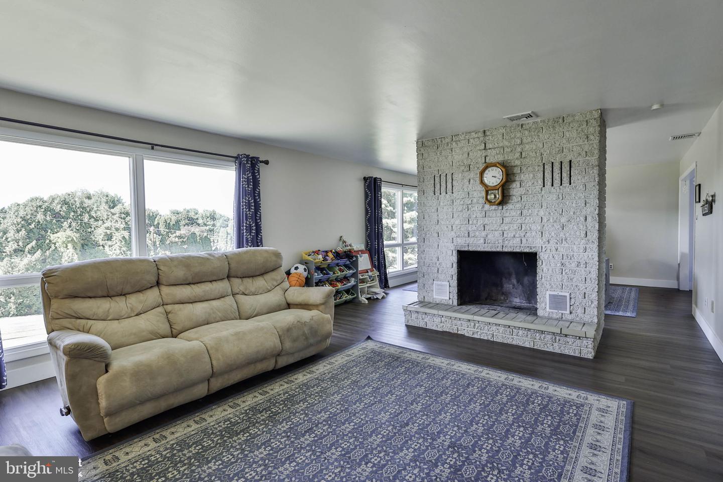 7758 Sechler Rd Property Photo 18