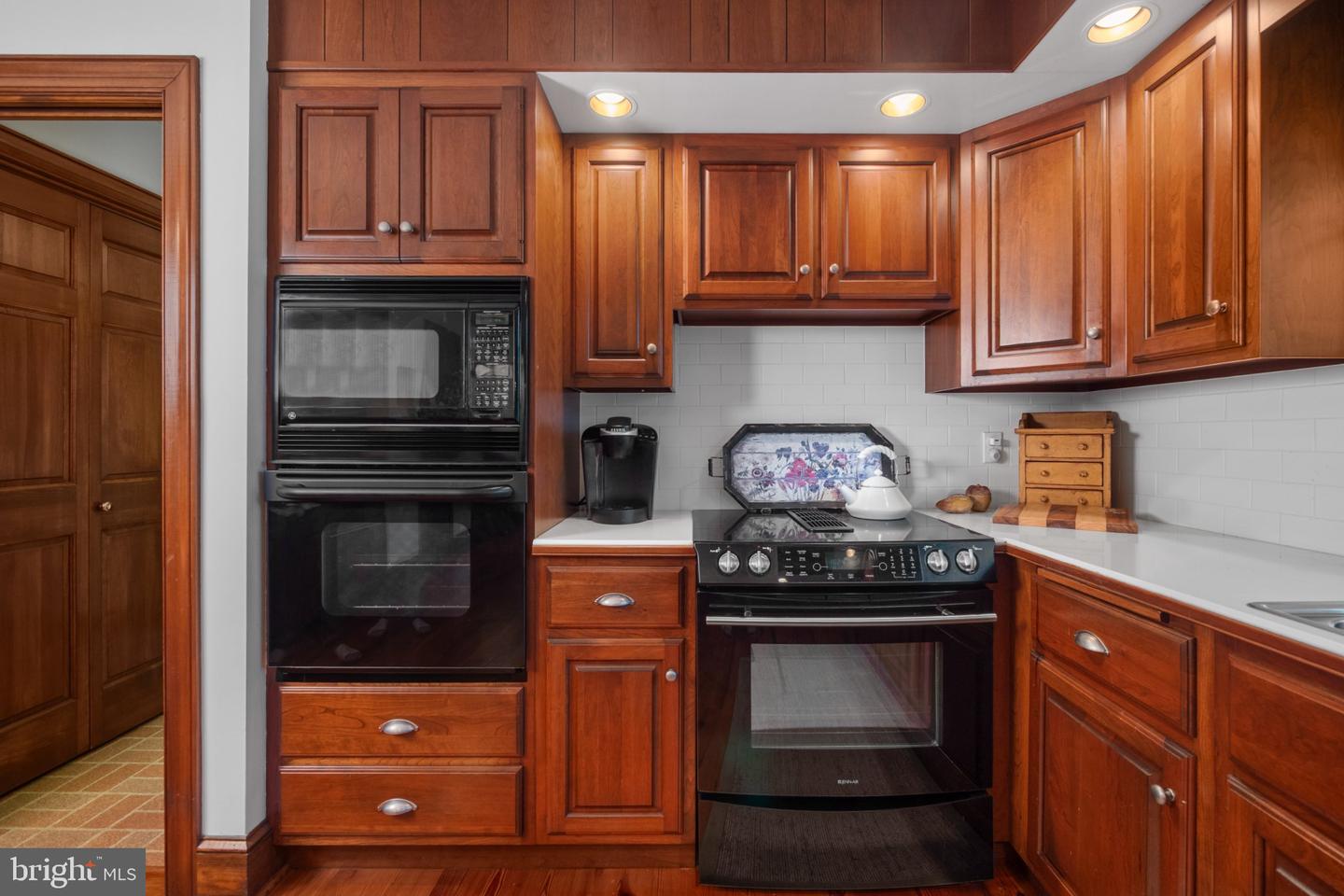 1814 Woodhaven Dr Property Photo 27