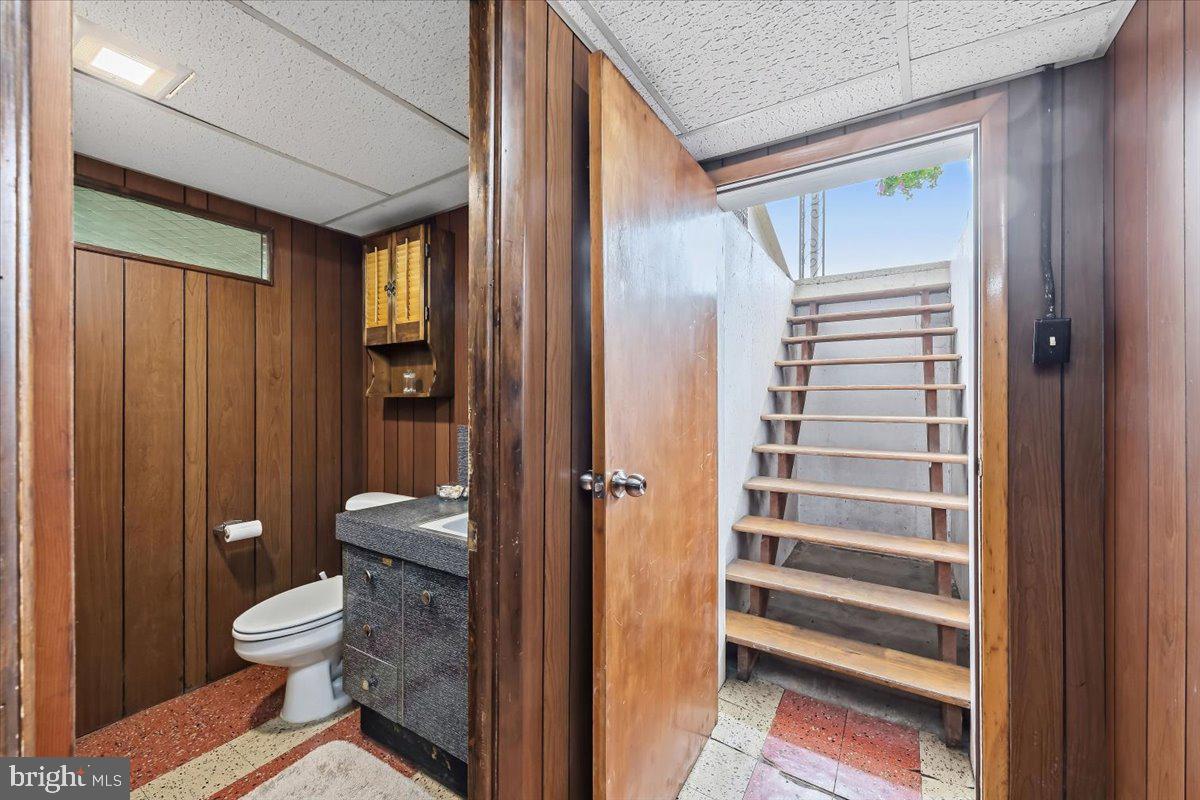 808 Jefferson St Property Photo 53