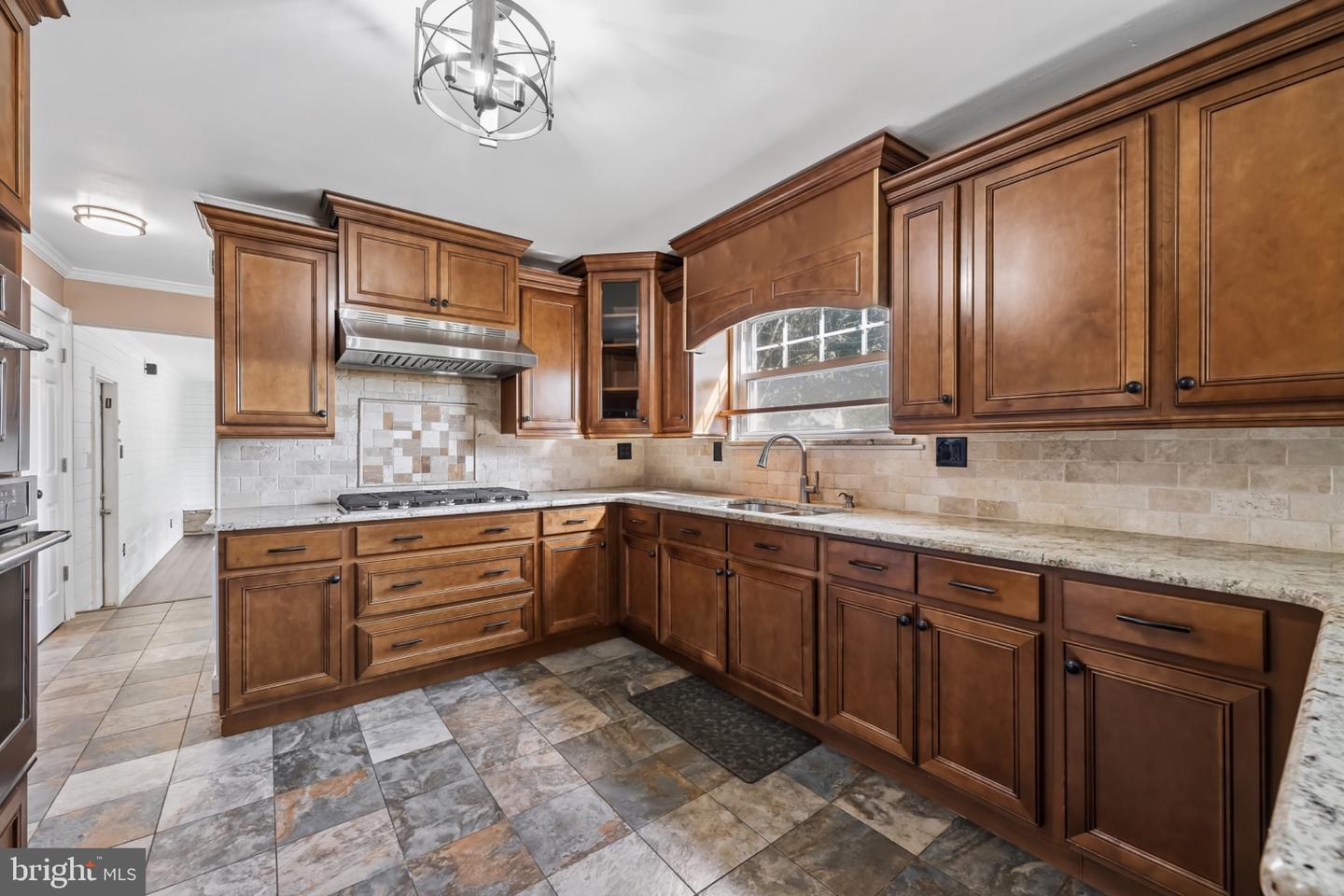 7590 Violet Cir Property Photo 16