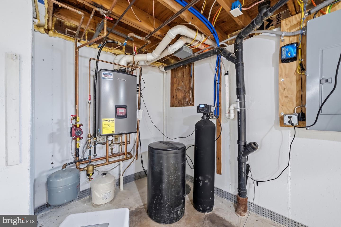 7590 Violet Cir Property Photo 40