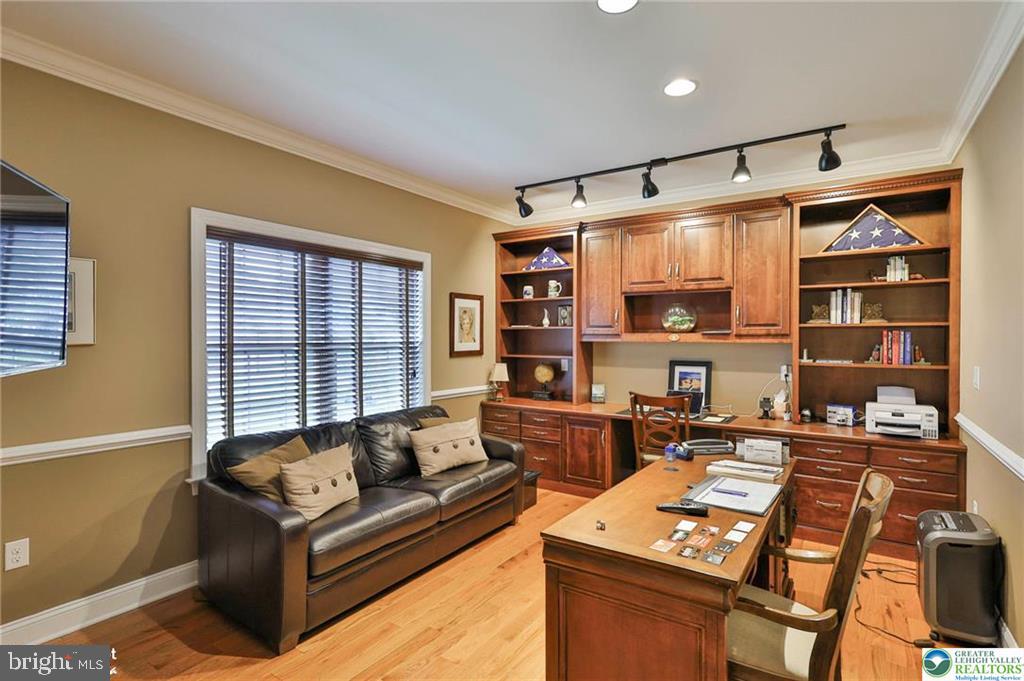 145 Sonoma Way Property Photo 7