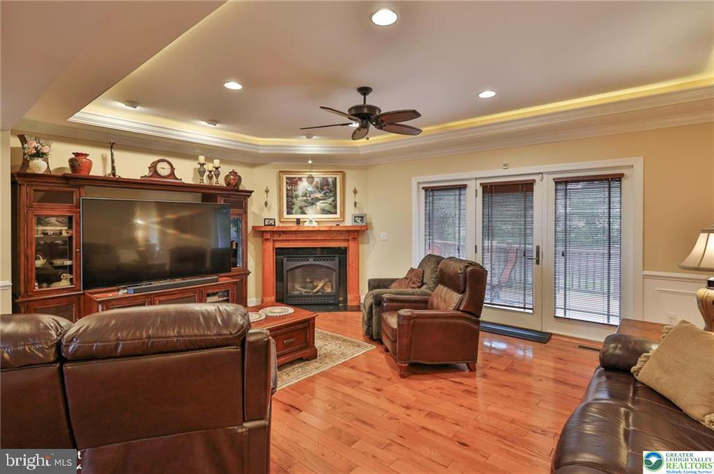 145 Sonoma Way Property Photo 11