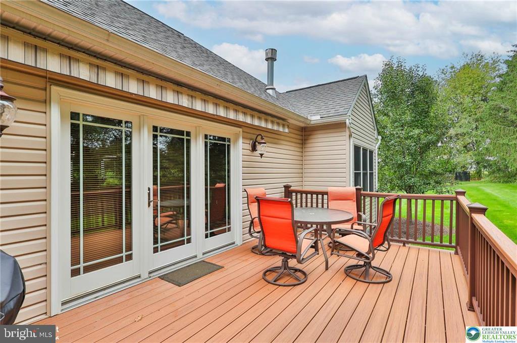 145 Sonoma Way Property Photo 44