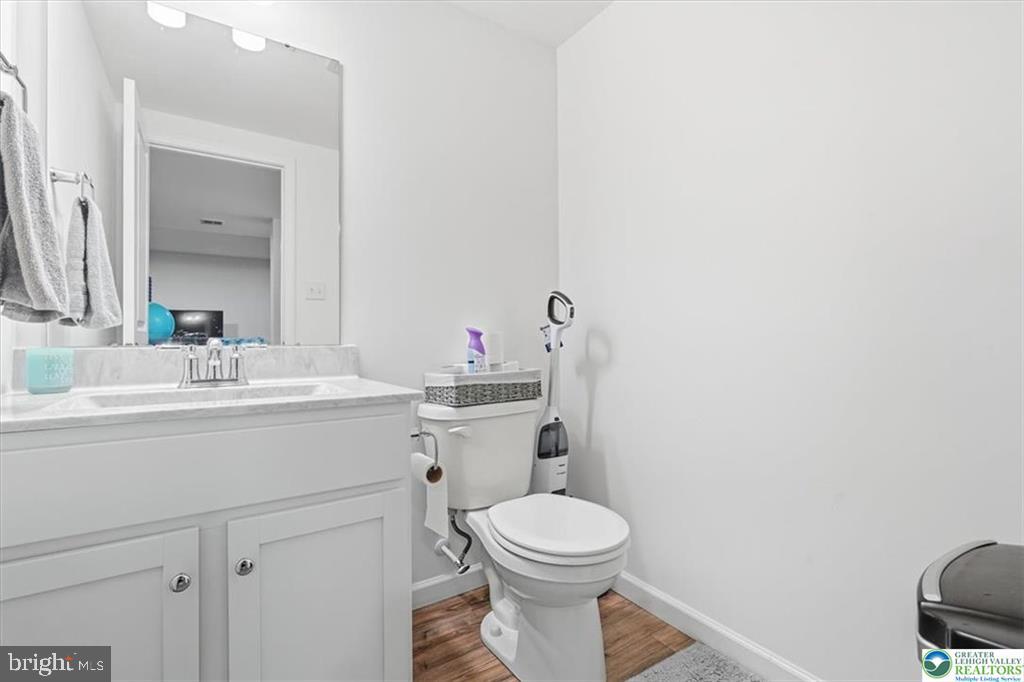 9524 Newtown Rd Property Photo 41
