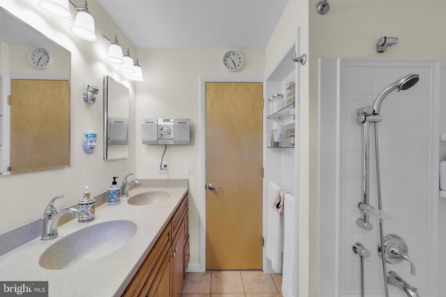 523 Alpine Cir Property Photo 16