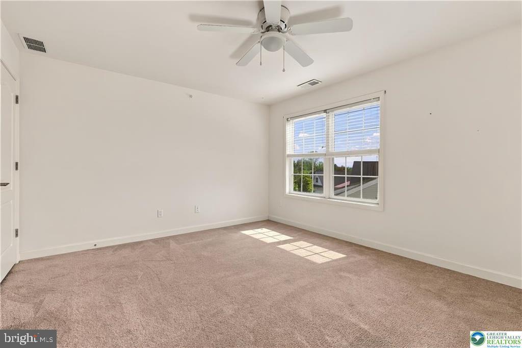 5535 Bayberry Ln Property Photo 37