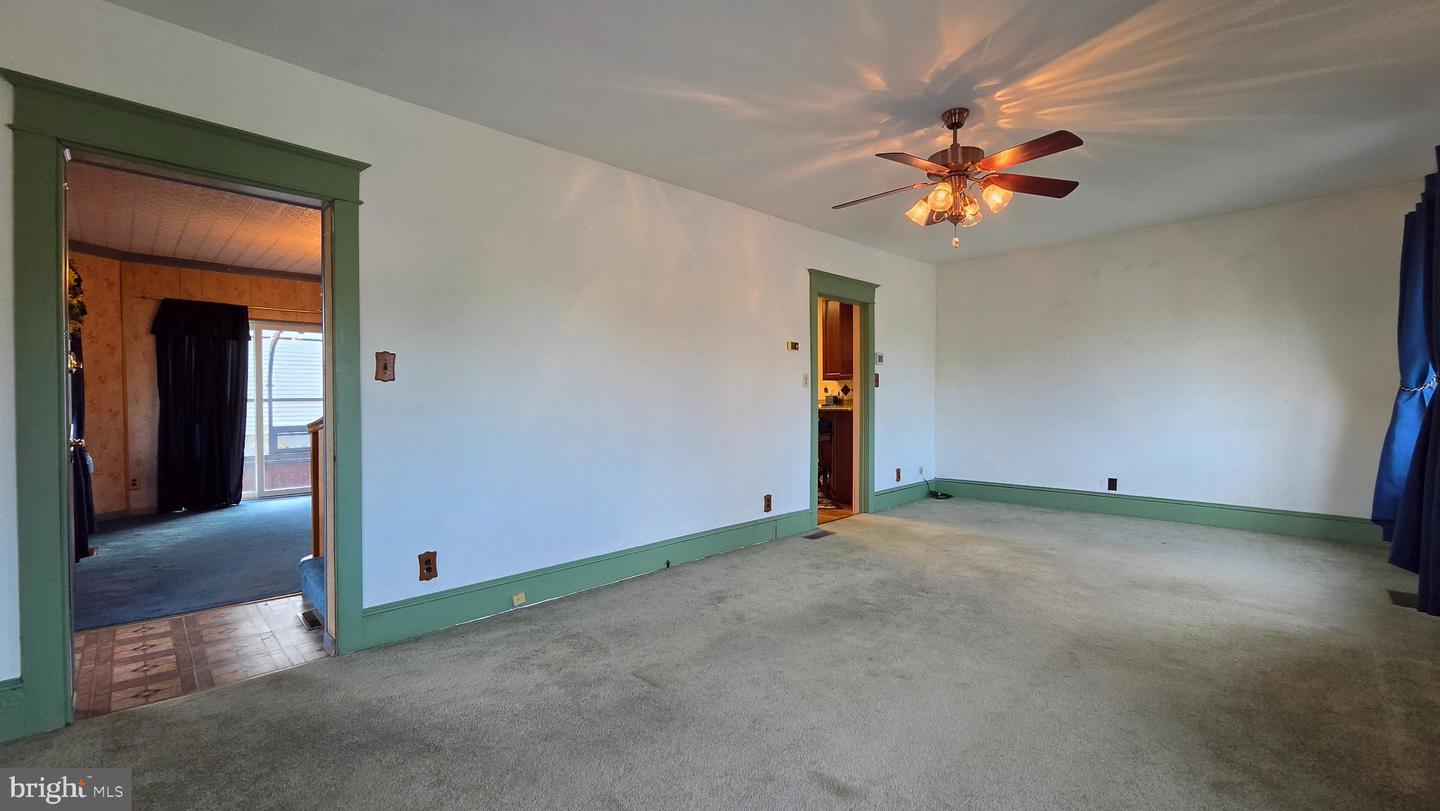 3335 N Front St Property Photo 12