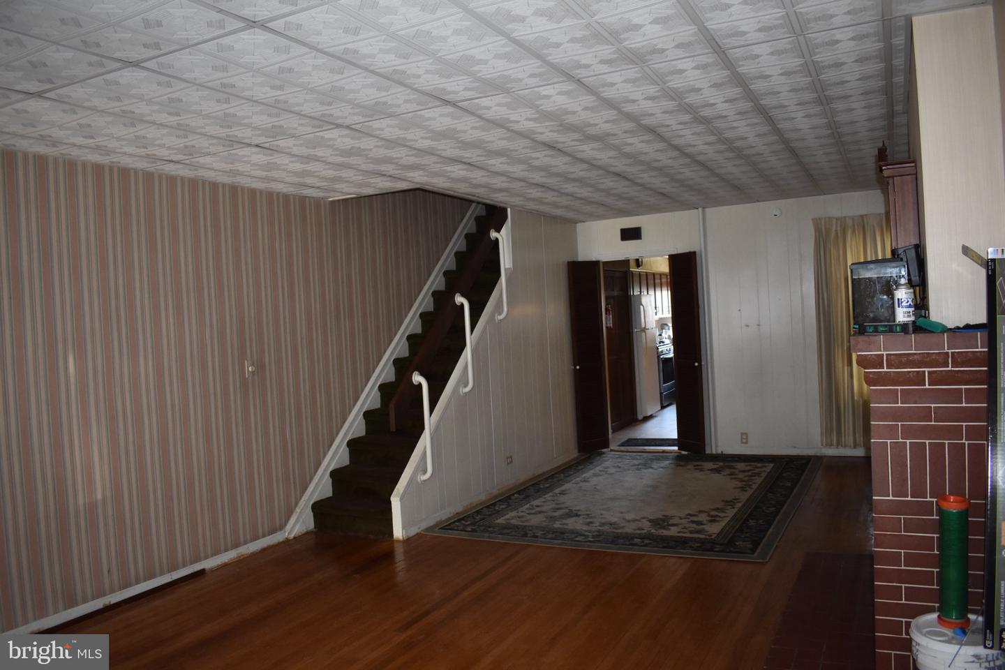 1222 1/2 W. Tilghman St Property Photo 5