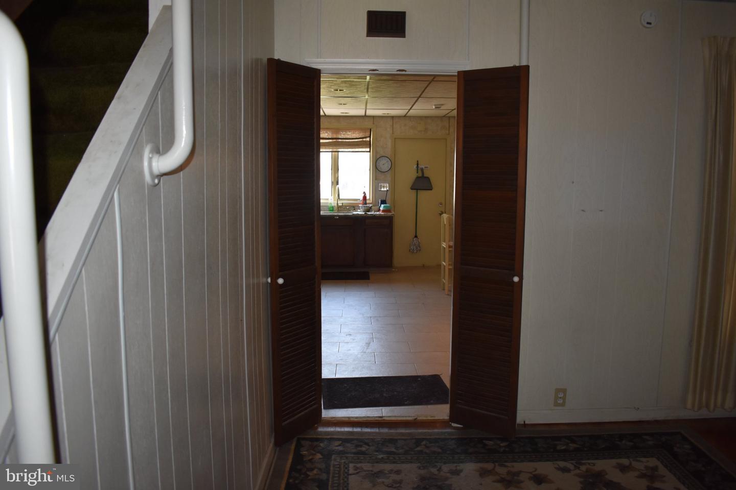 1222 1/2 W. Tilghman St Property Photo 8