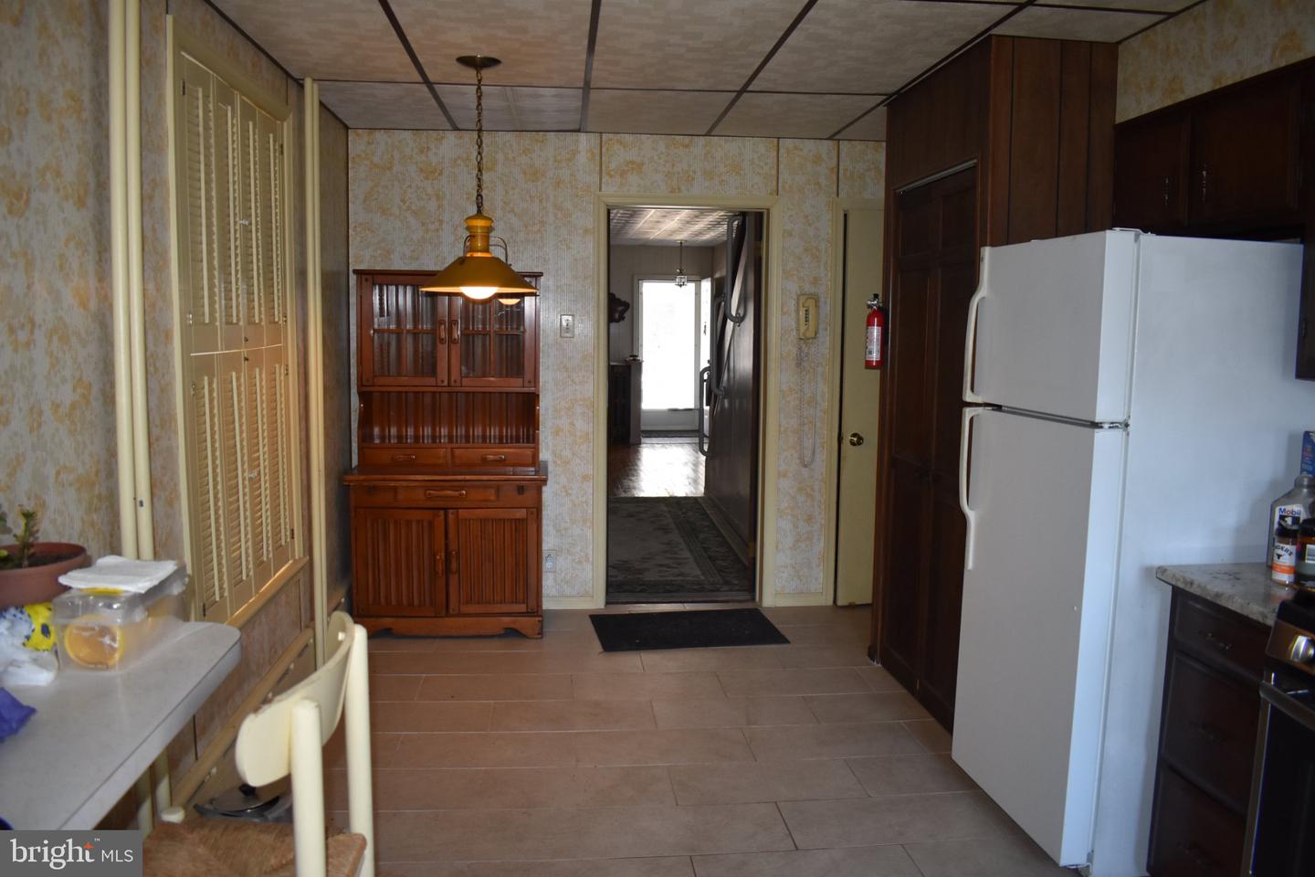 1222 1/2 W. Tilghman St Property Photo 17