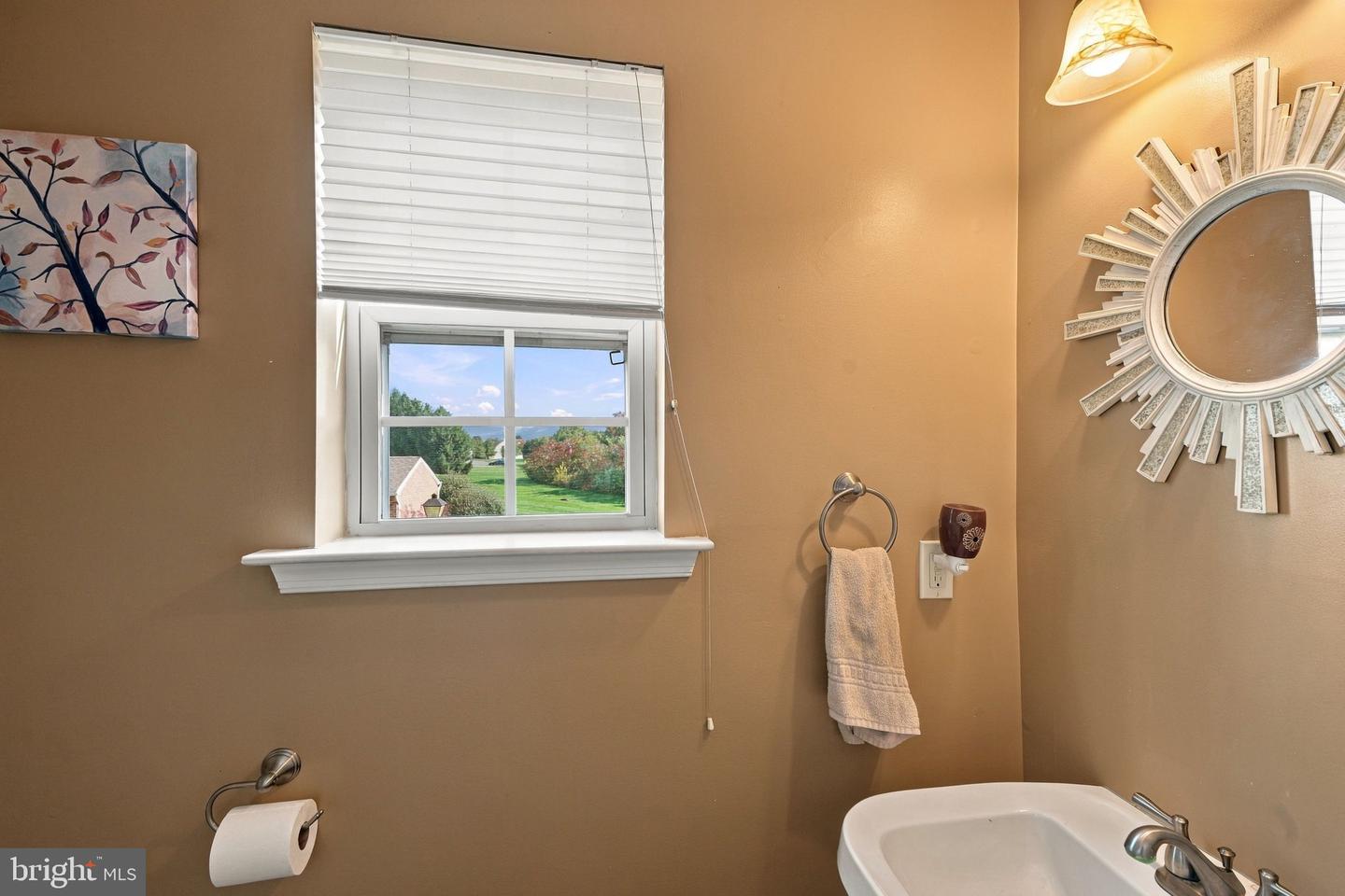 7120 Pioneer Dr Property Photo 29