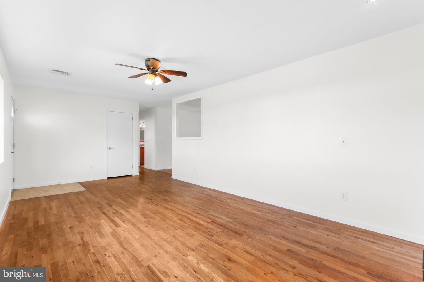 3712 Highland Rd Property Photo 10