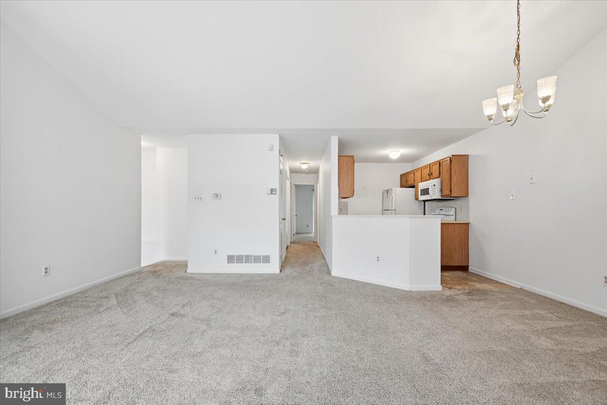 112 Lindfield Cir Property Photo 8