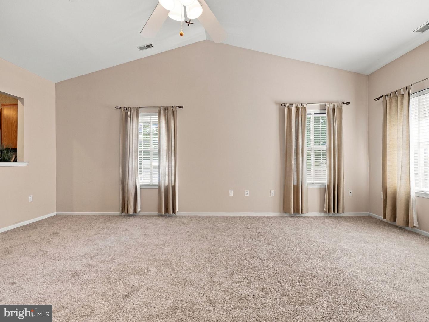4851 Derby Ln Property Photo 11
