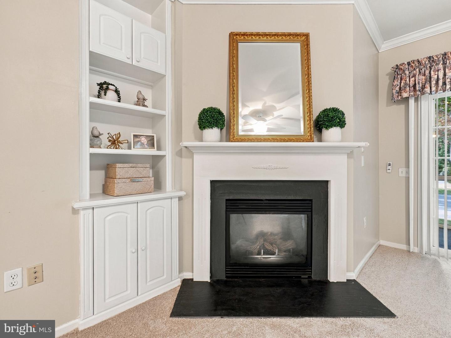 4851 Derby Ln Property Photo 14