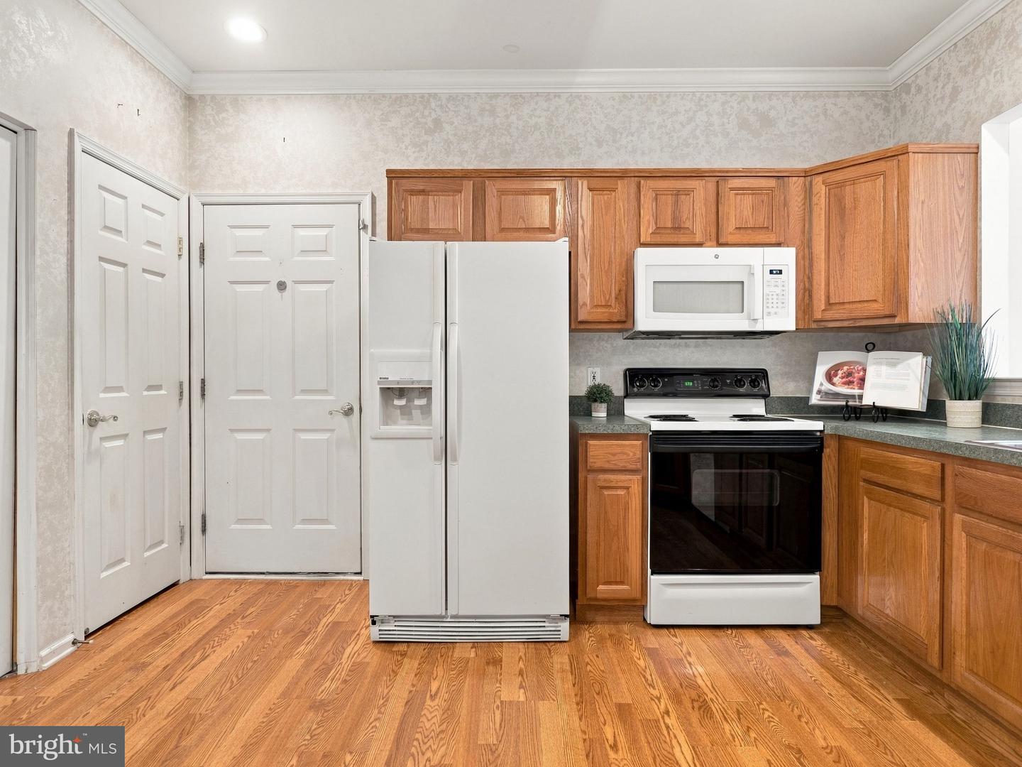 4851 Derby Ln Property Photo 19