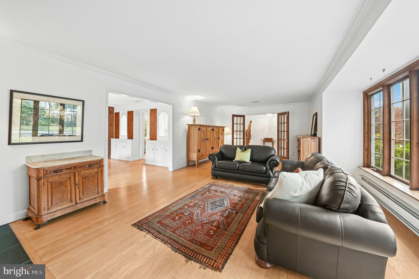 1236 Moffitt Ave Property Photo 10
