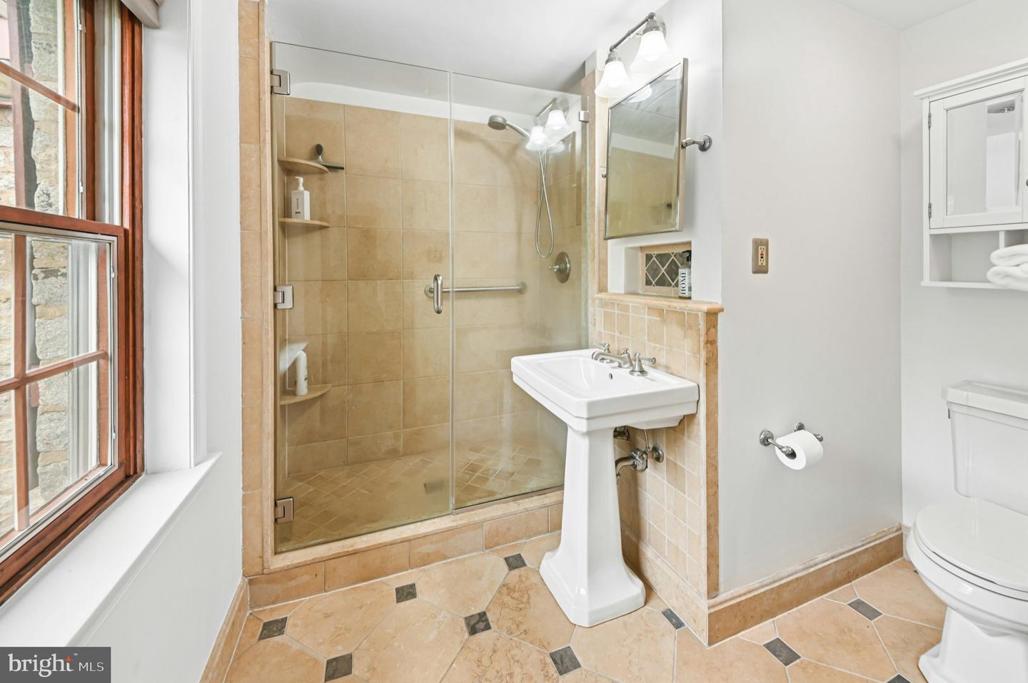 1236 Moffitt Ave Property Photo 20