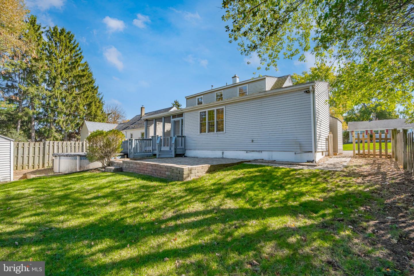 2711 W South St Property Photo 6