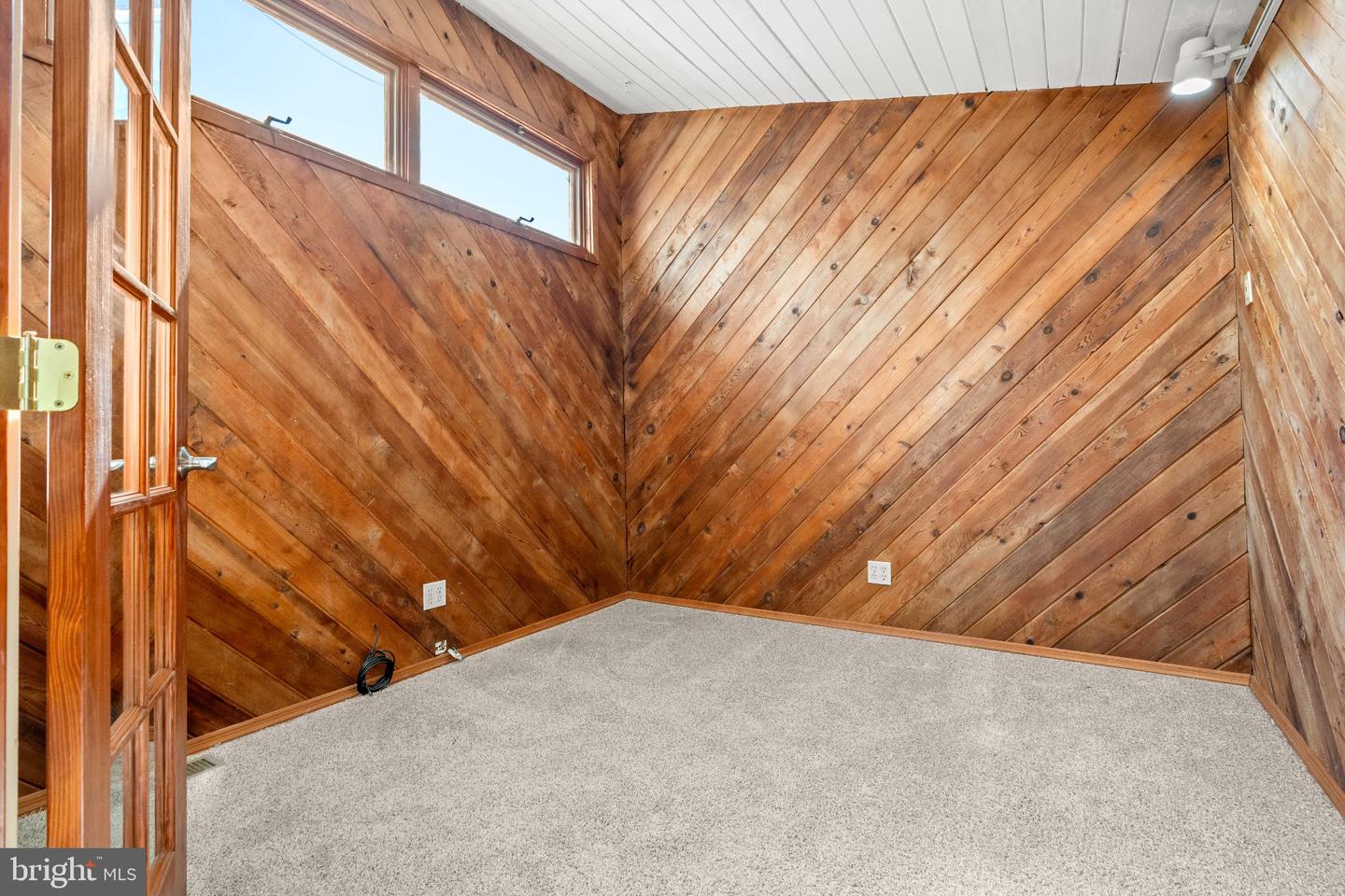 2711 W South St Property Photo 18