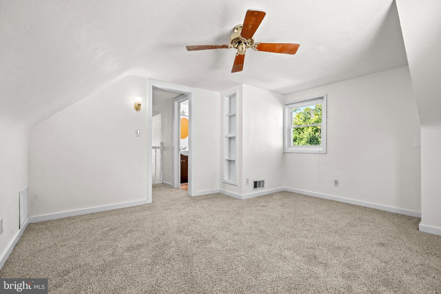 2711 W South St Property Photo 28