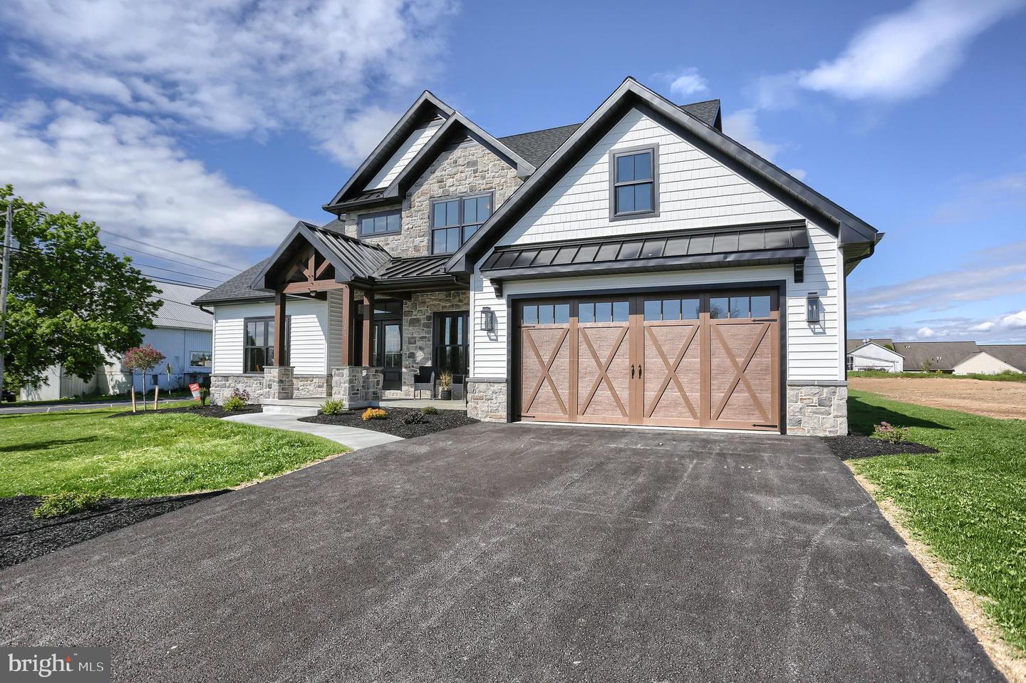 101 Dream Dr Property Photo 2