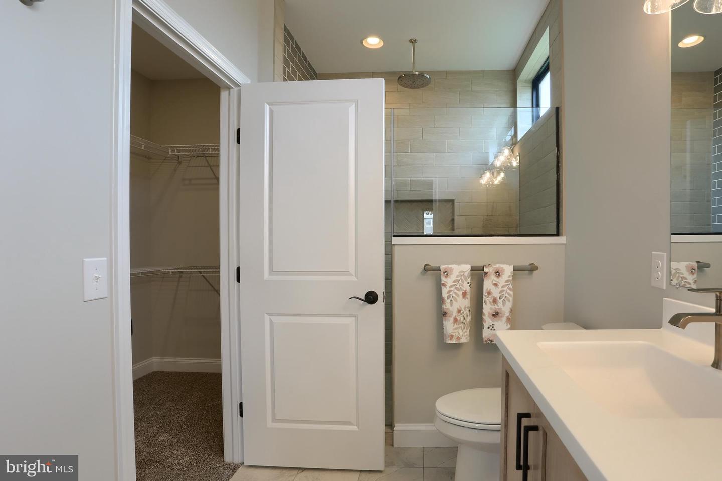 101 Dream Dr Property Photo 16