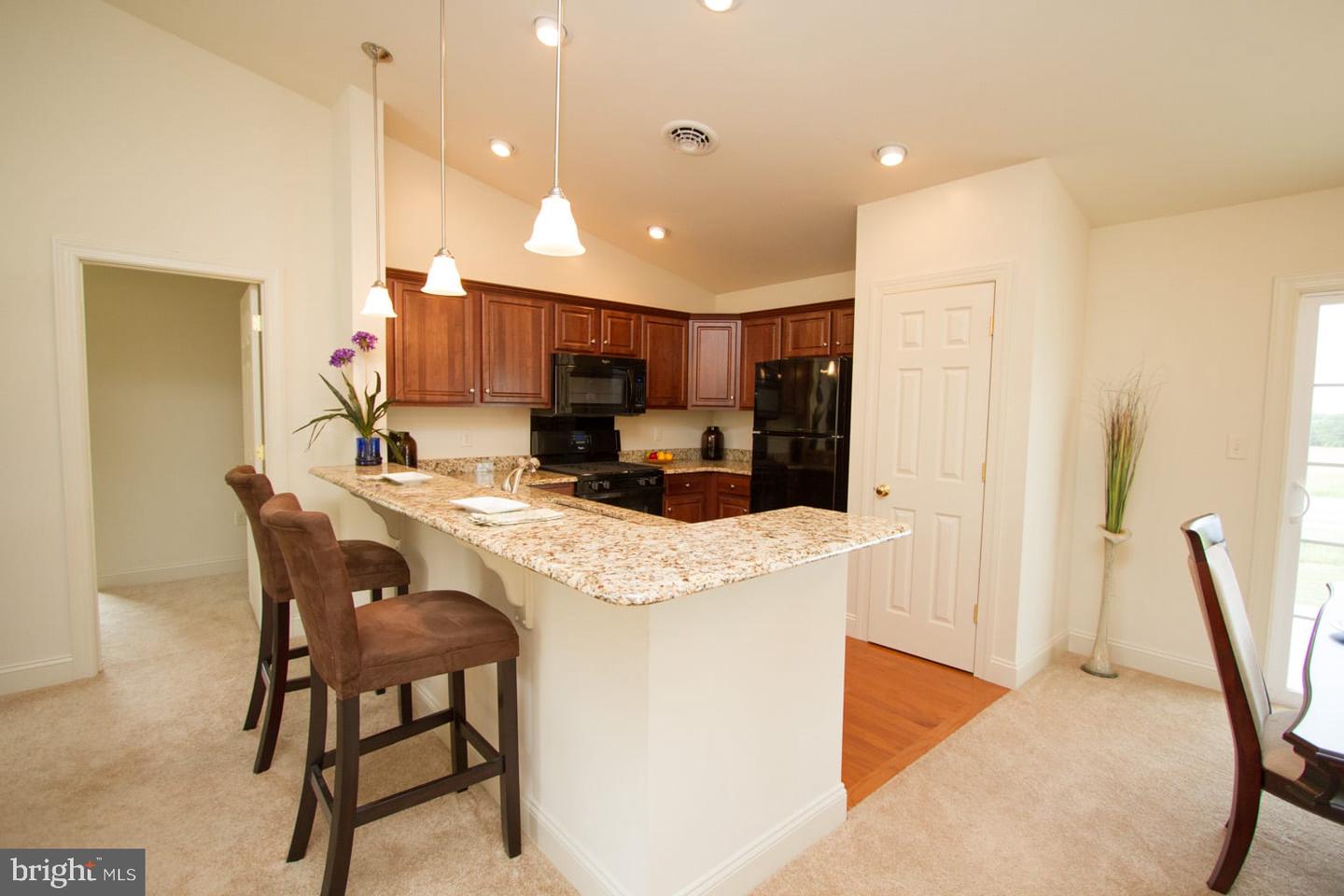 01 Lavender Lane Property Photo 4