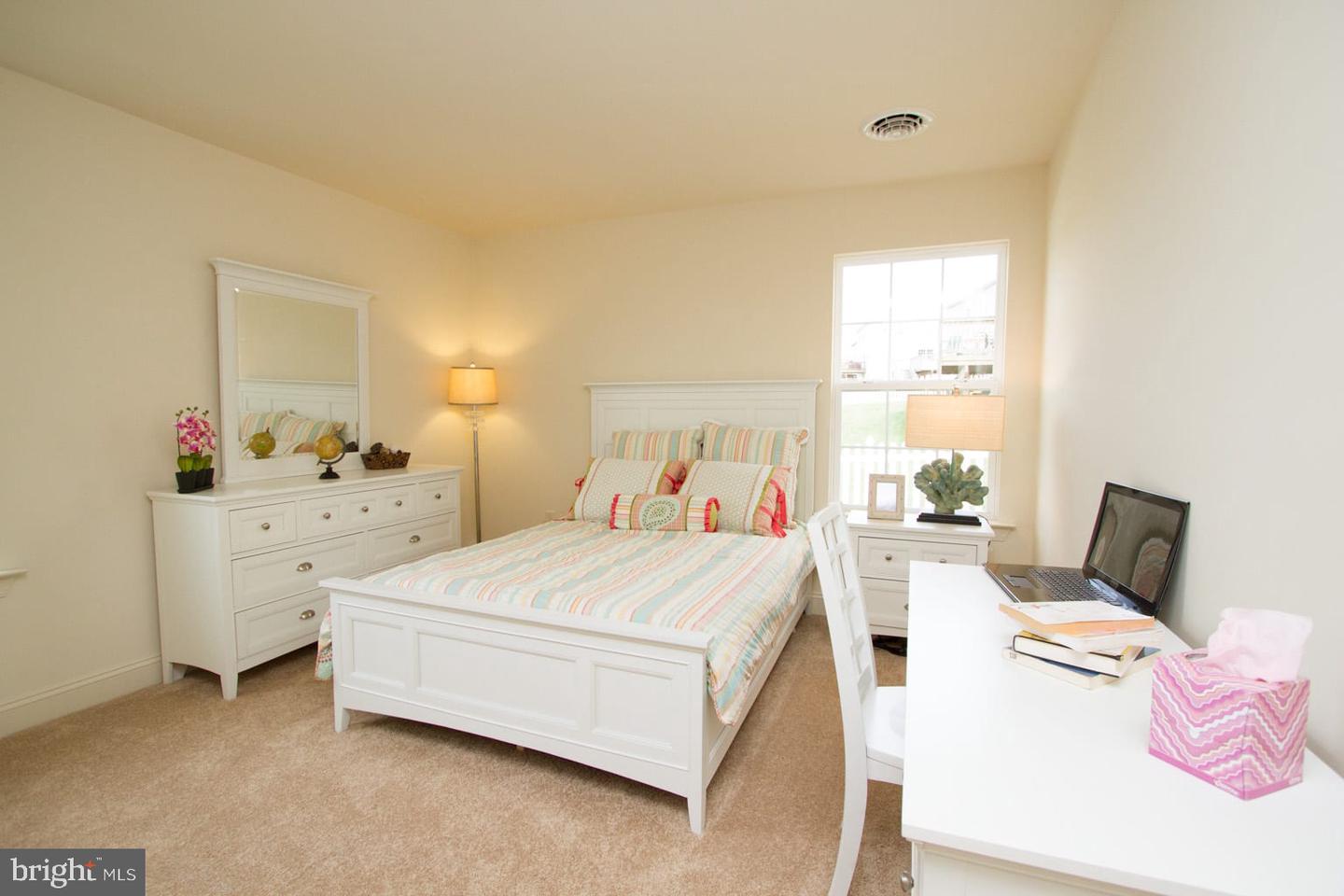 01 Lavender Lane Property Photo 8
