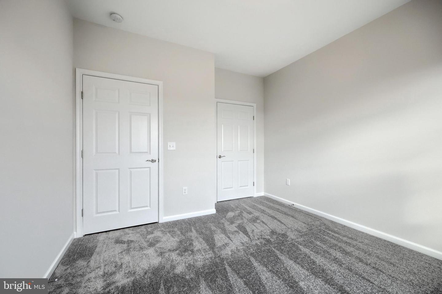 605 Lilliana Dr Property Photo 17