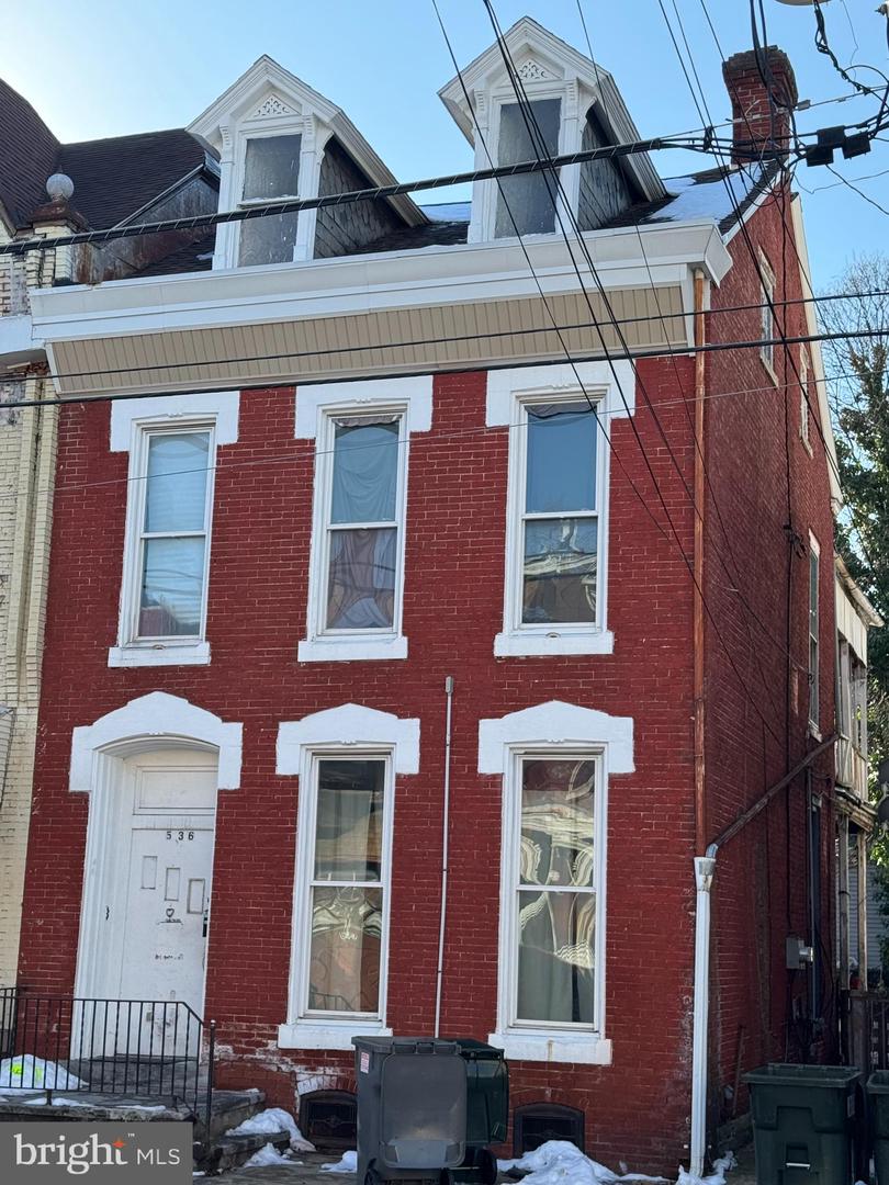 536 Lehman St Property Photo