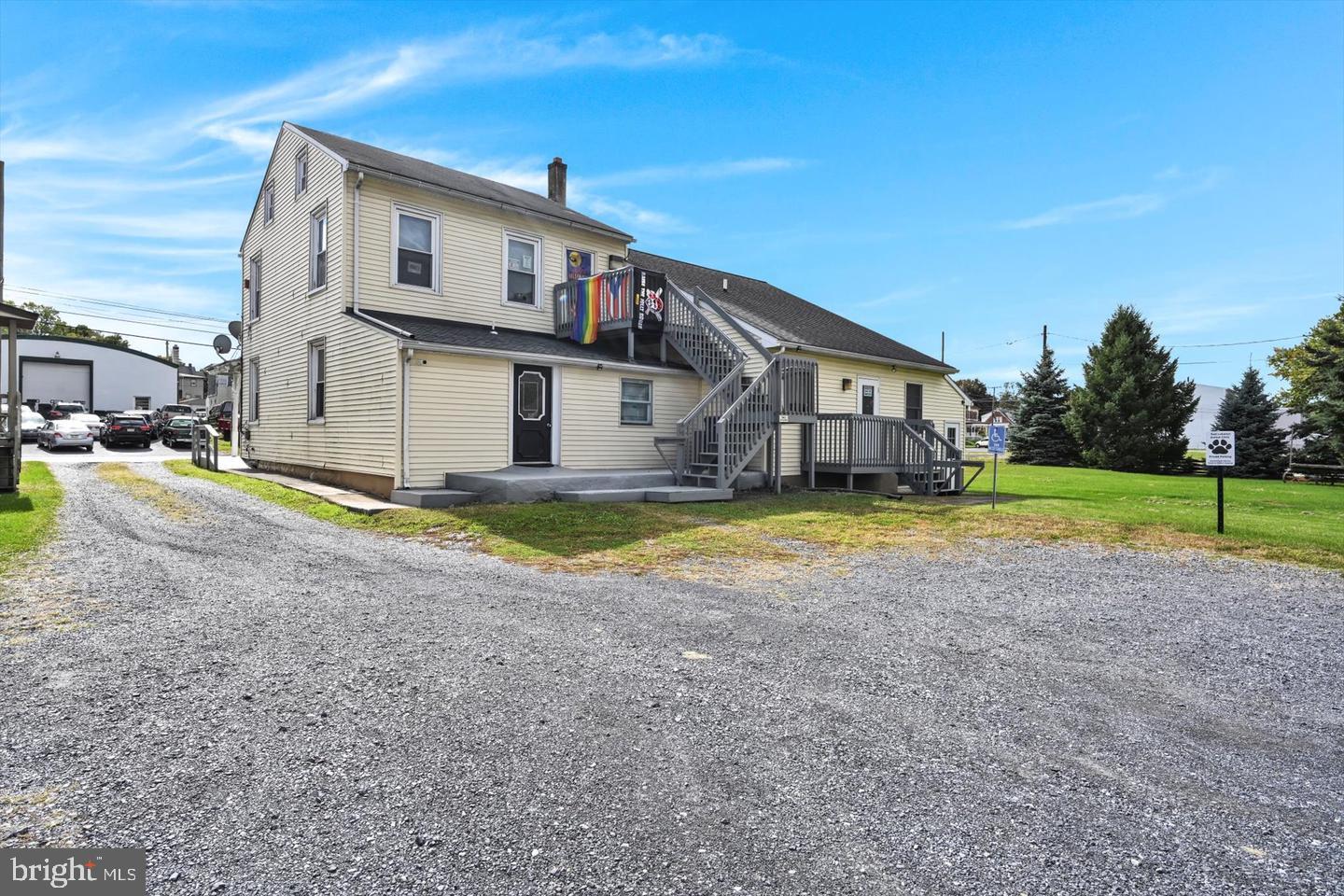 429 E Cumberland St Property Photo 28