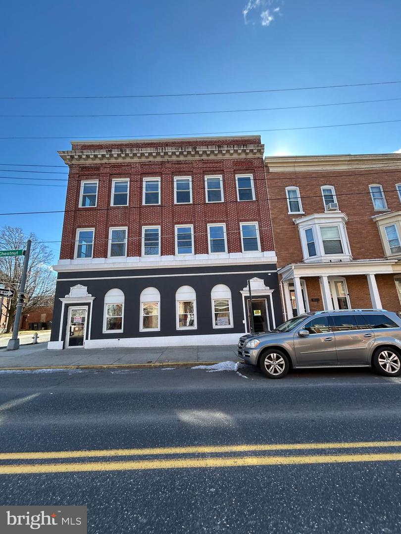 700 Chestnut St Property Photo