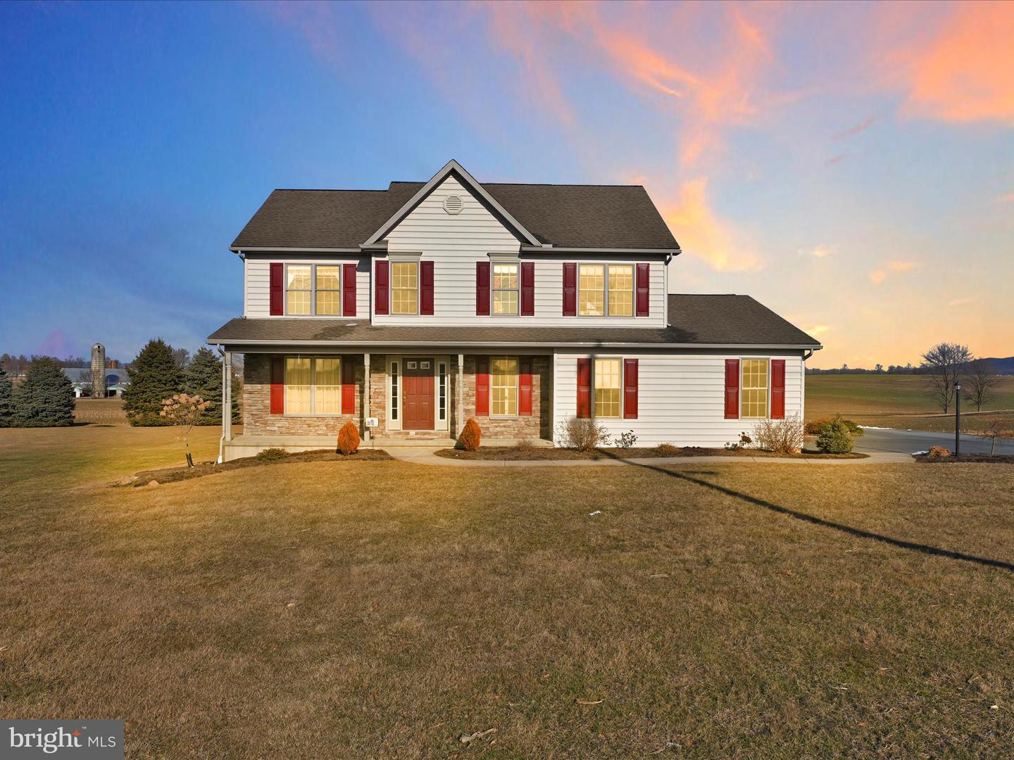 405 N Millbach Rd Property Photo