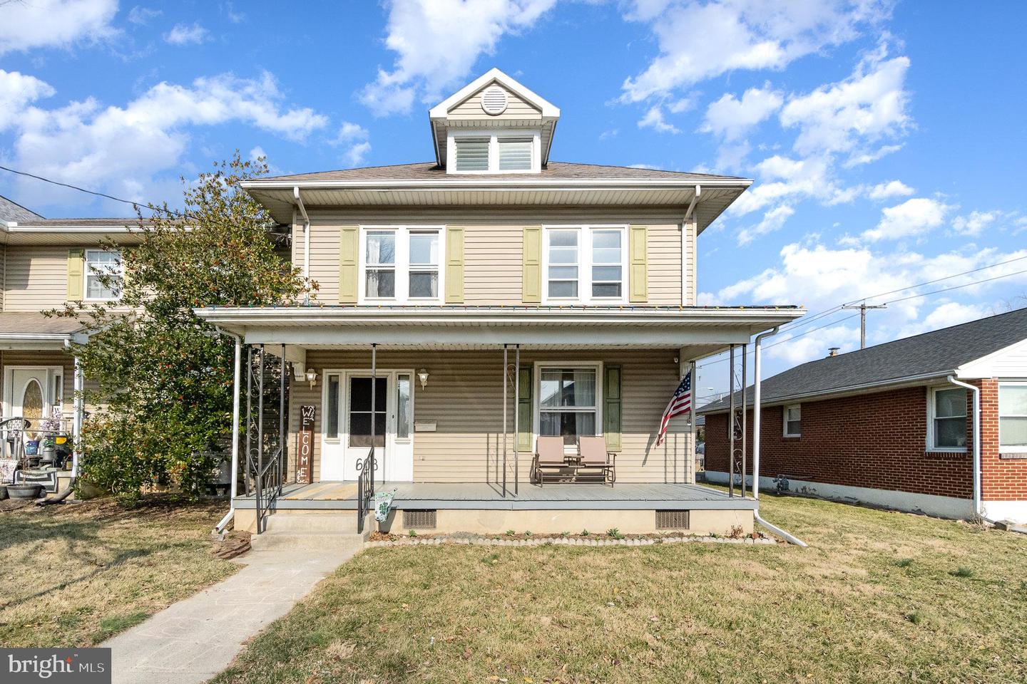 608 N Chestnut St Property Photo