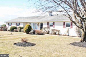 Eastern Lebanon County Senior Real Estate Listings Main Image