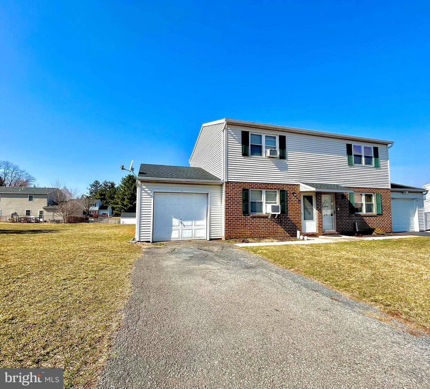 Cleona Real Estate Listings Main Image