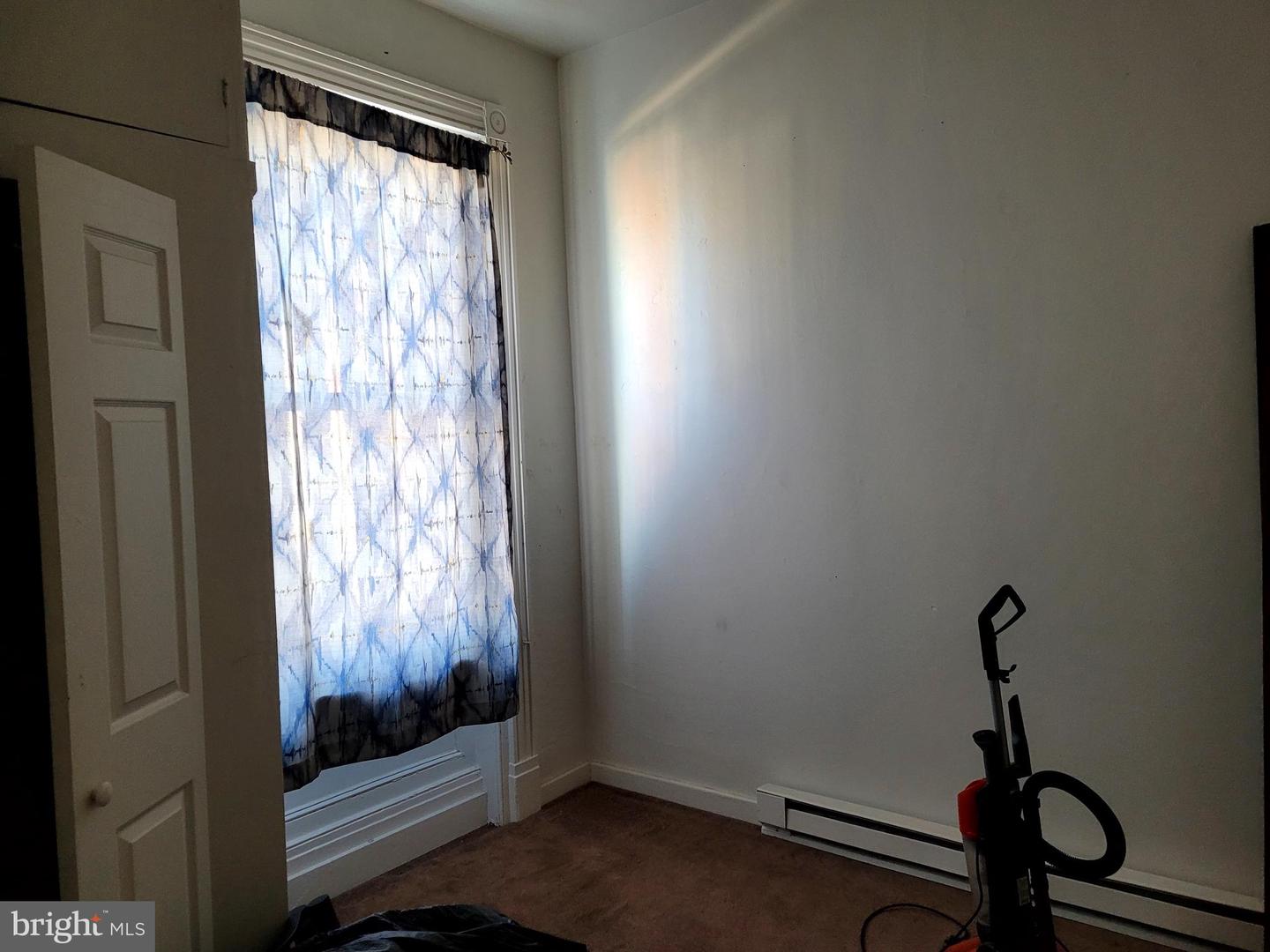 916 Cumberland St Property Photo 9