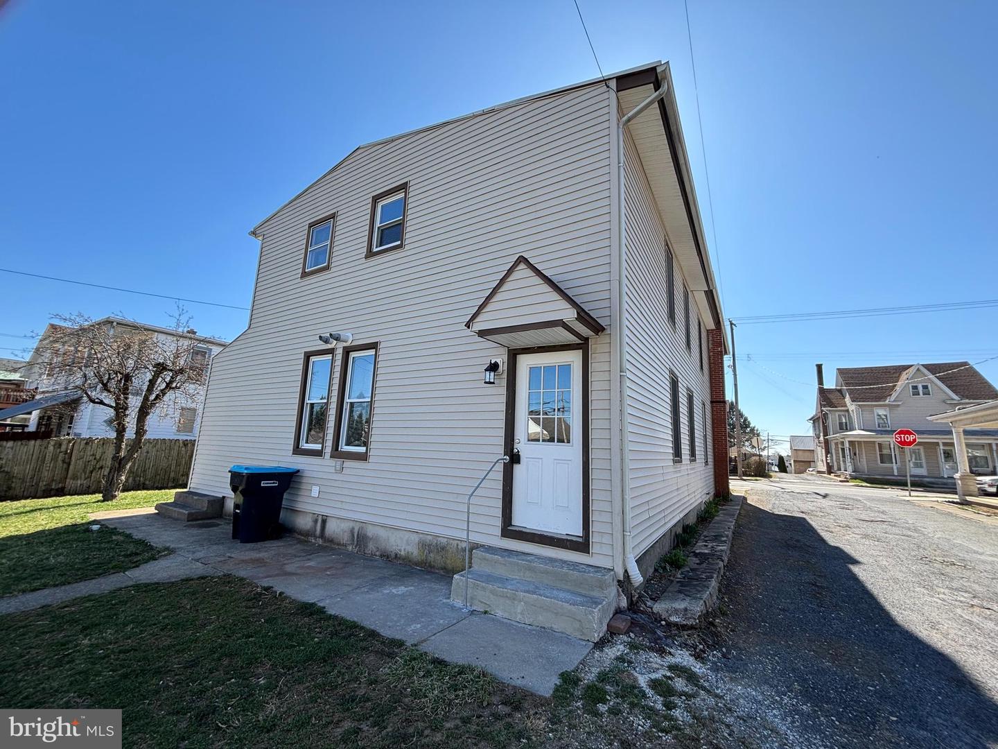 528-530 N Railroad St Property Photo 32